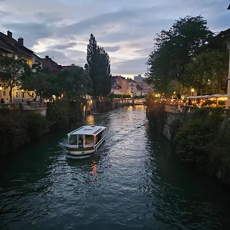 Riva In Old Town By The Cobblers' Bridge Apartment