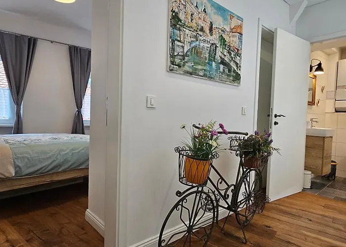 Riva In Old Town By The Cobblers' Bridge Apartamento *