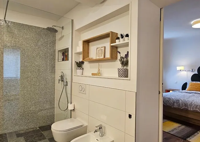 شقة Riva In Old Town By The Cobblers' Bridge *