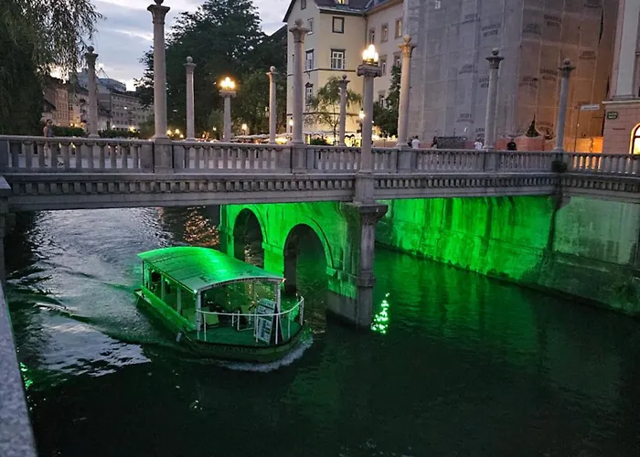 Riva In Old Town By The Cobblers' Bridge شقة *