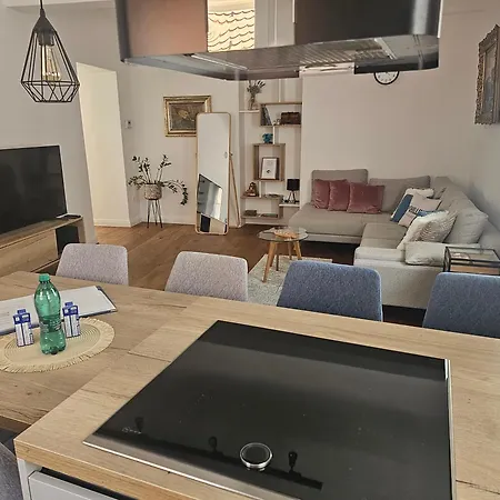 Riva In Old Town By The Cobblers' Bridge Apartamento