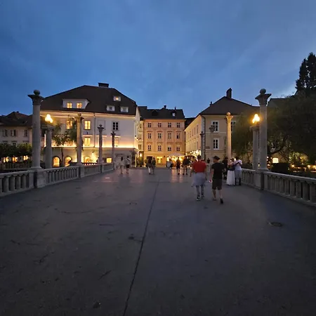 Apartamento Riva In Old Town By The Cobblers' Bridge *