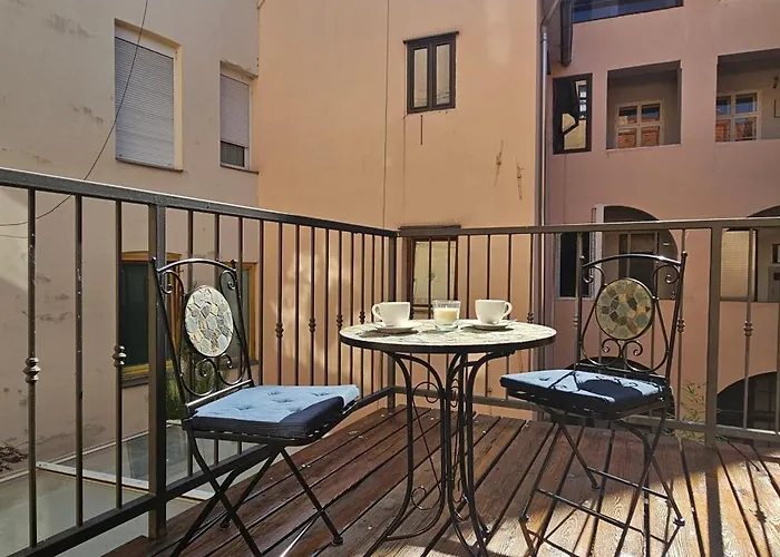 Riva In Old Town By The Cobblers' Bridge * Liubliana